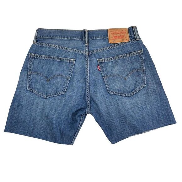 Levi’s 505 Straight Fit Cutoff Denim Jean Shorts Waist Size 32 - Picture 5 of 5